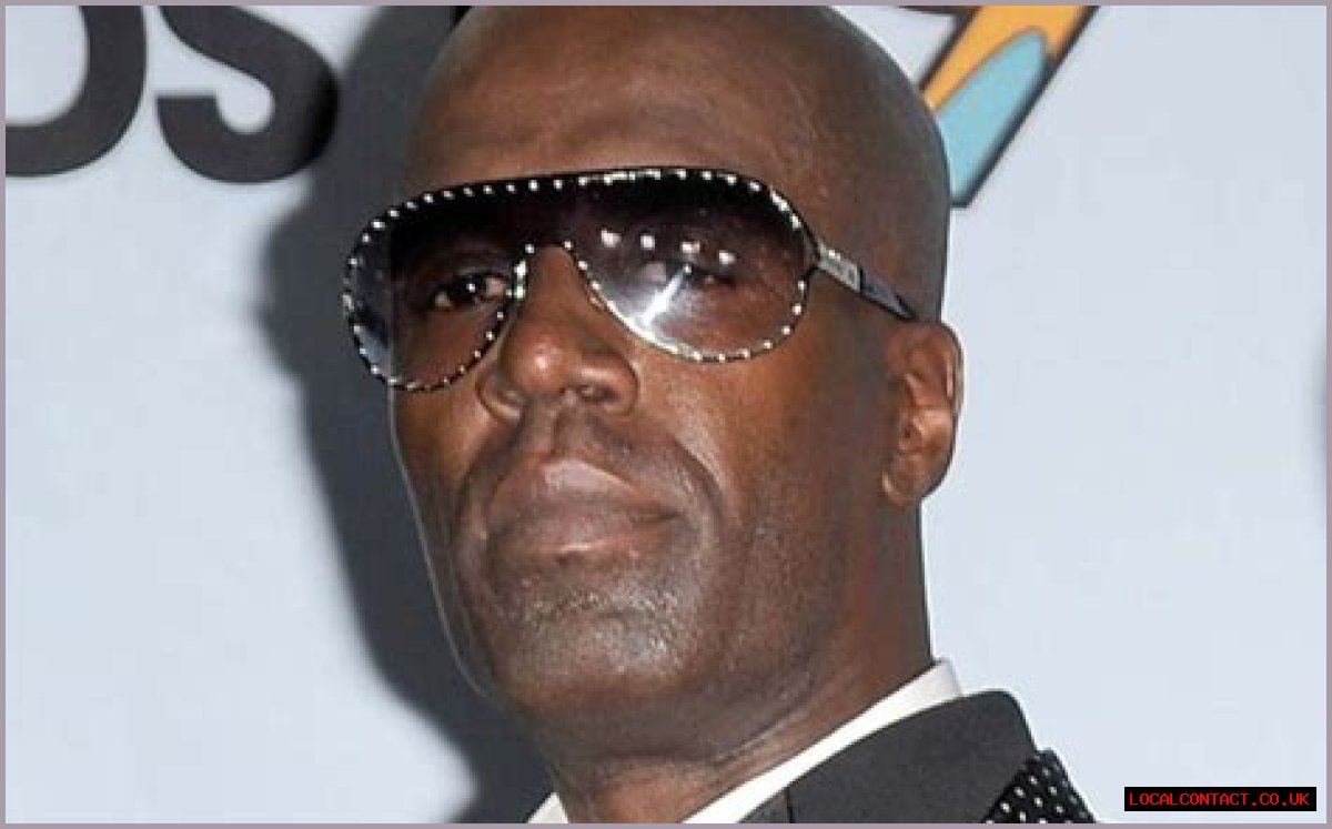 Aaron Hall Net Worth 2024