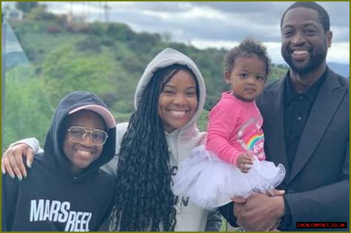 Ashanti Debuts Fiery Red Hair And Rocks Skimpy Outfit In Photos From Her Recent Concert Amid The Coronavirus Pandemic And Some Of Her Fans Are Angry At Her For This Reason