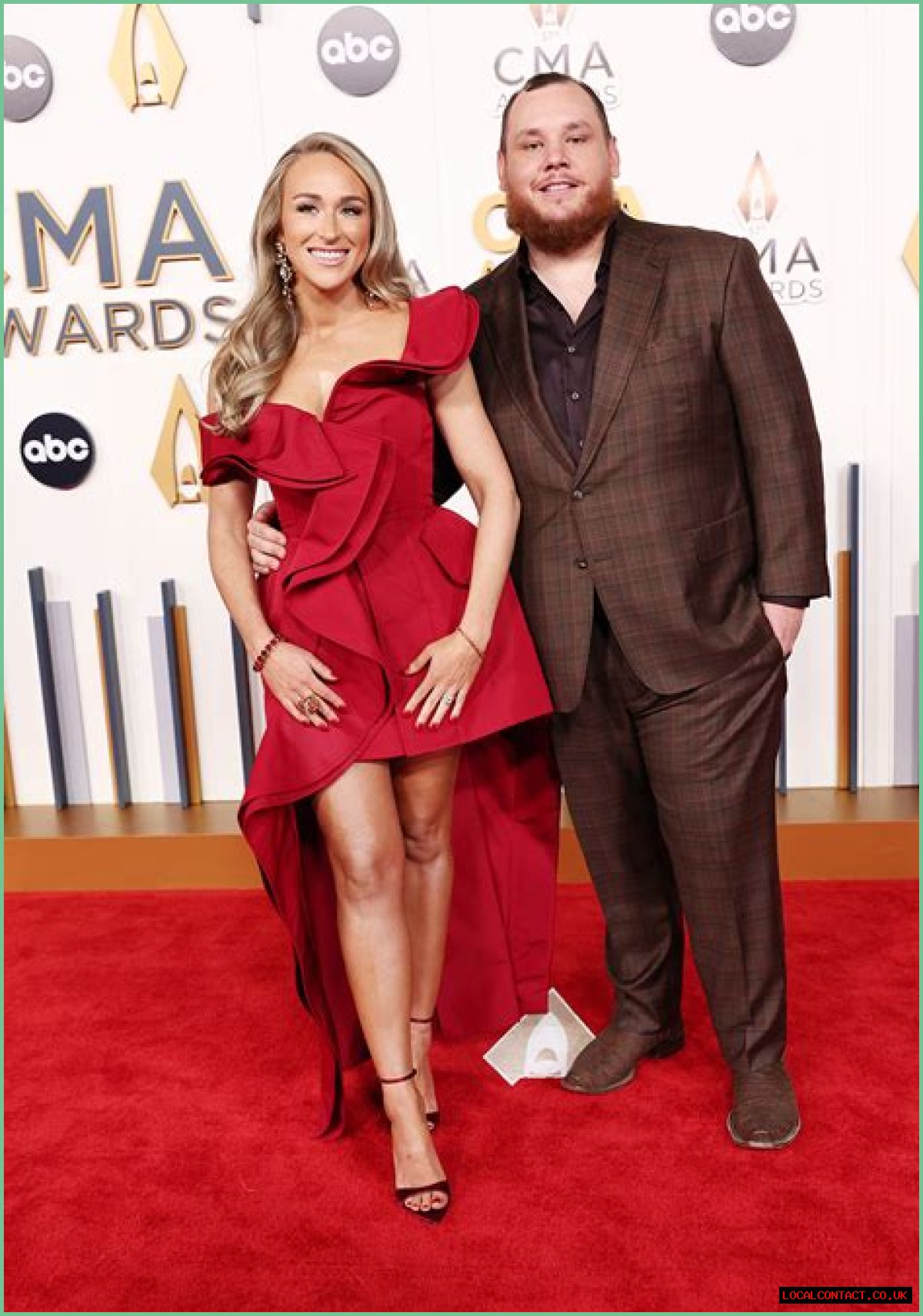 Captivating Red Carpet Arrivals At The 2023 CMA Awards
