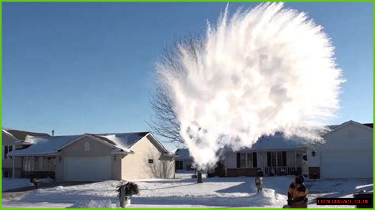 Does snow evaporate in cold weather?