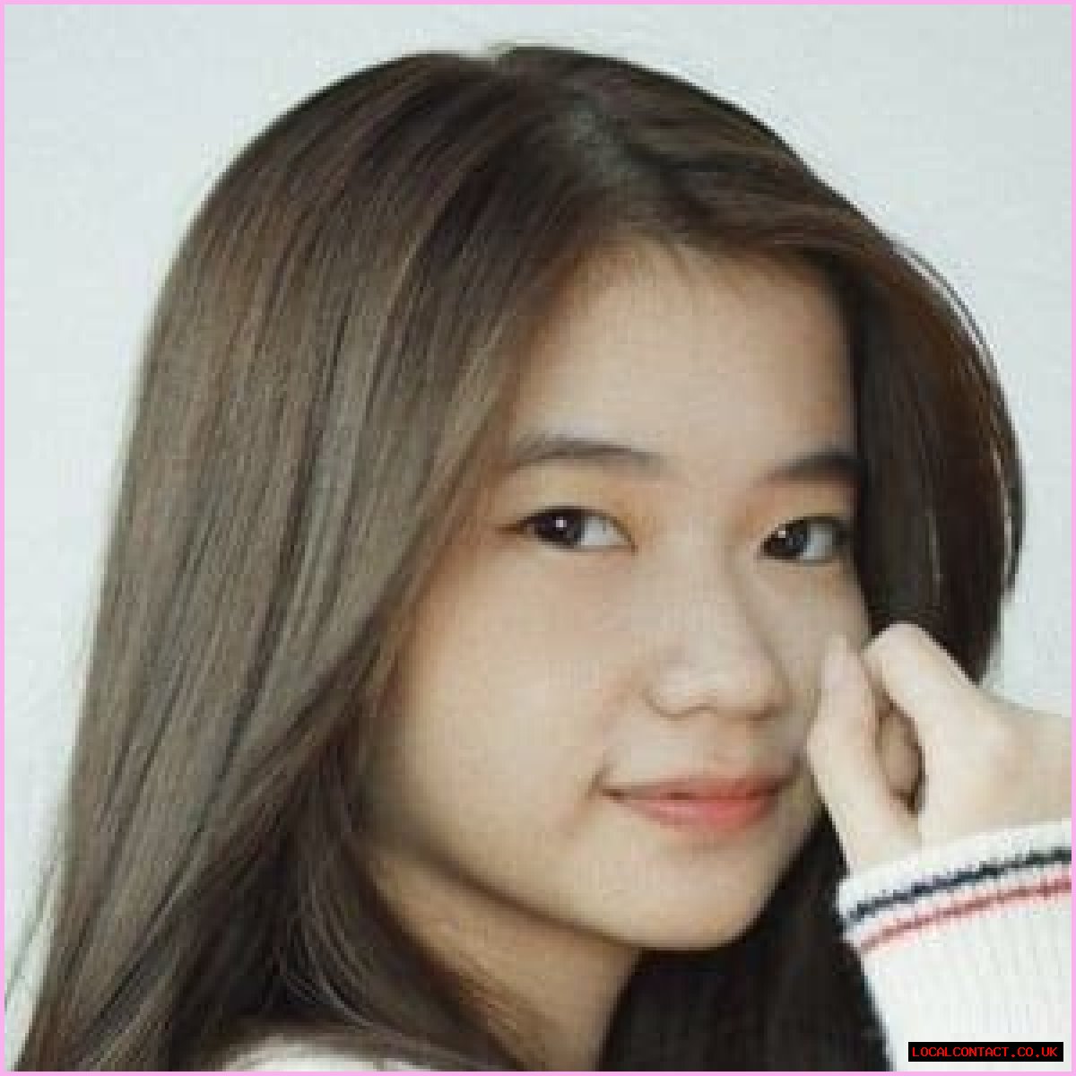 Esther Sitbon (TikTok Star) - Age, Birthday, Bio, Facts, Family, Net Worth, Height & More