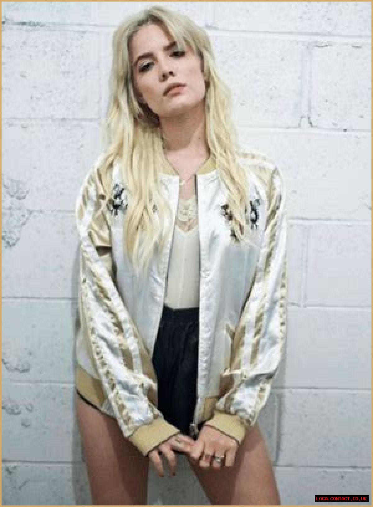 Halsey Height, Weight, Measurements, Bra Size, Shoe Size
