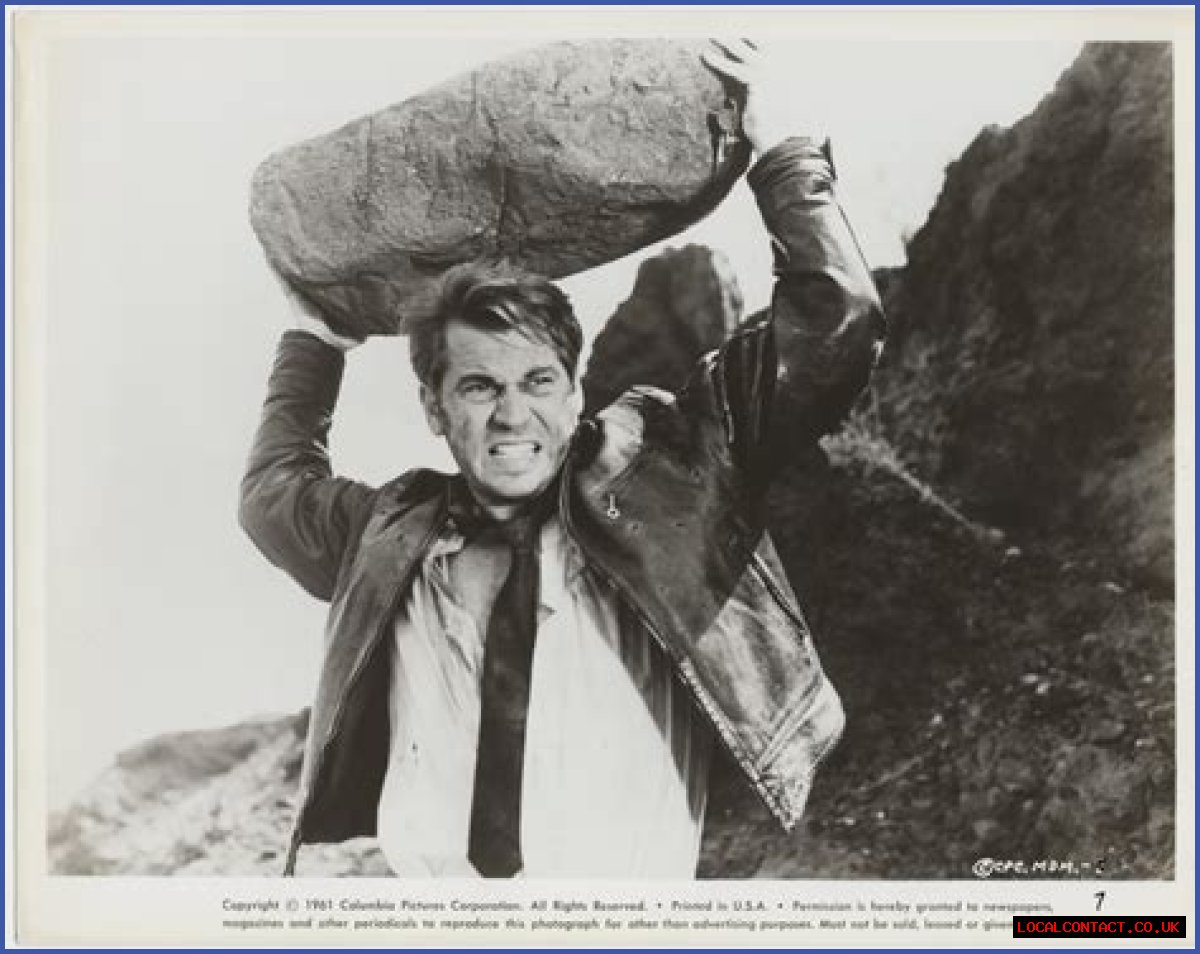 How tall was Ron Randell