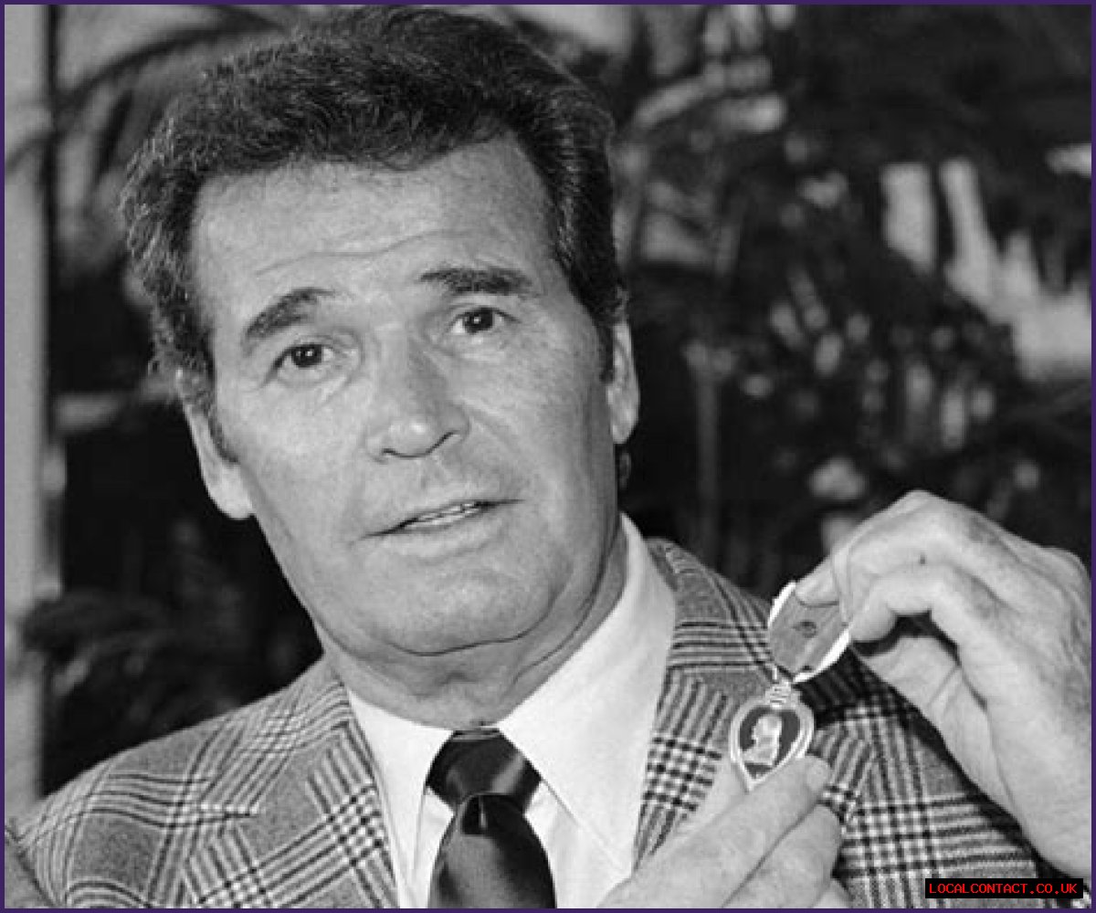 James Garner (TV Actor) - Age, Birthday, Bio, Facts, Family, Net Worth, Height & More