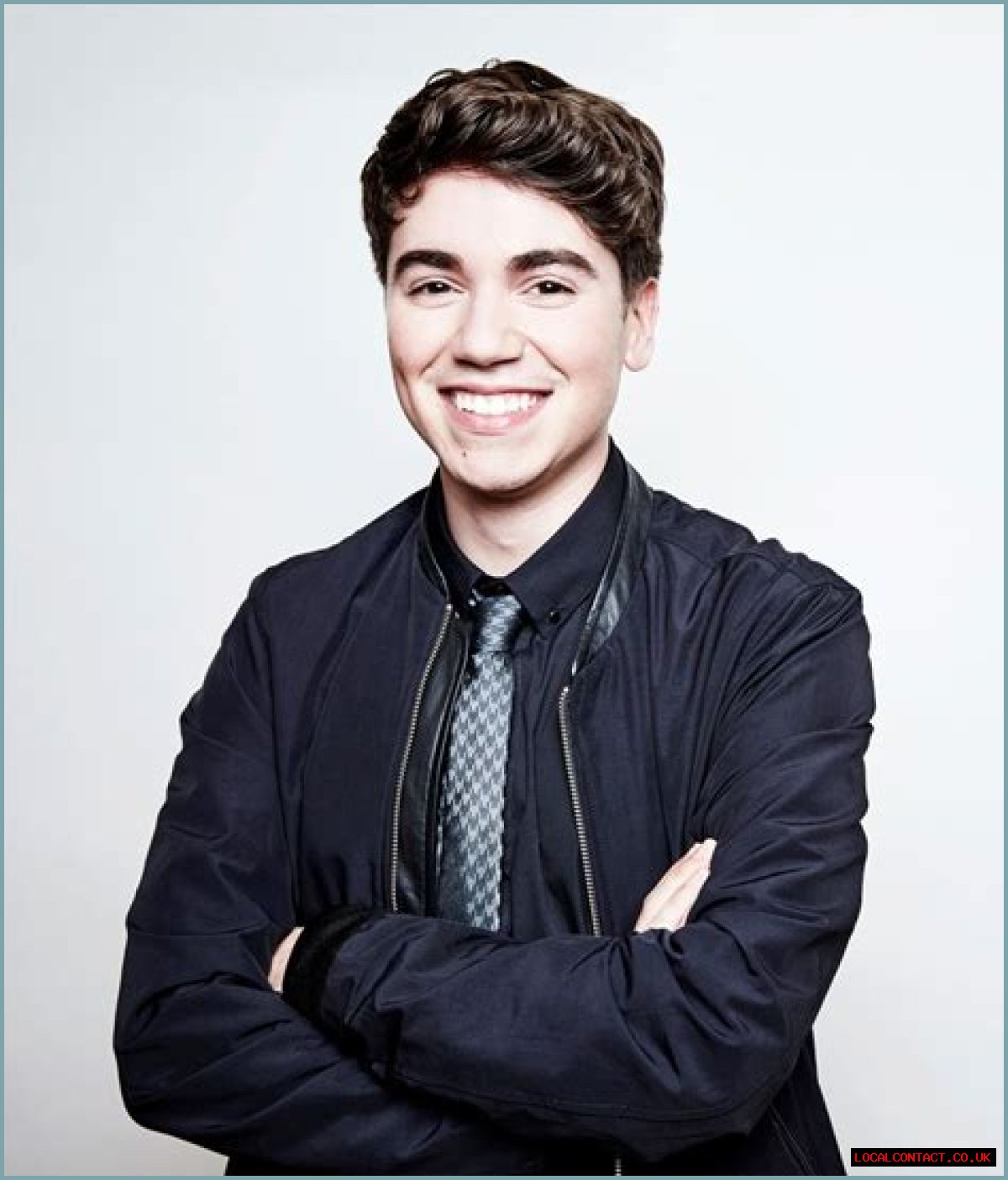 Understanding Noah Galvin: A Journey Through Identity And Expression